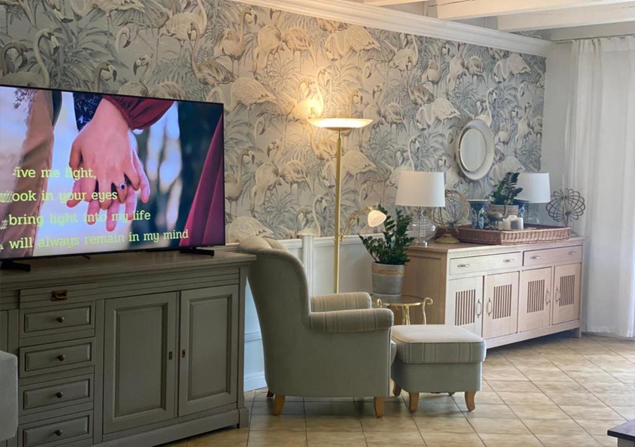 Rowy Luxury Villa Buitenkant foto