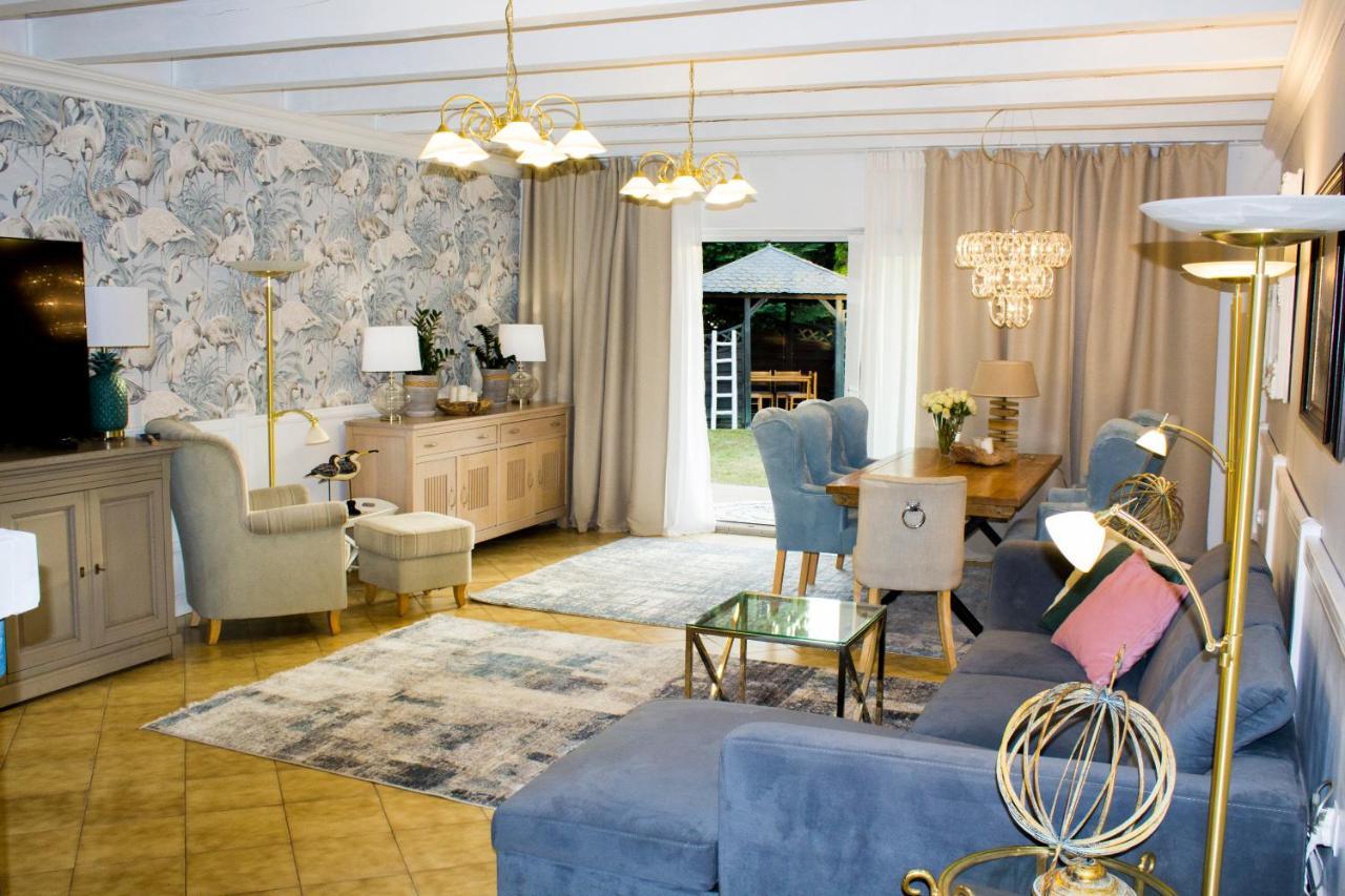 Rowy Luxury Villa Buitenkant foto