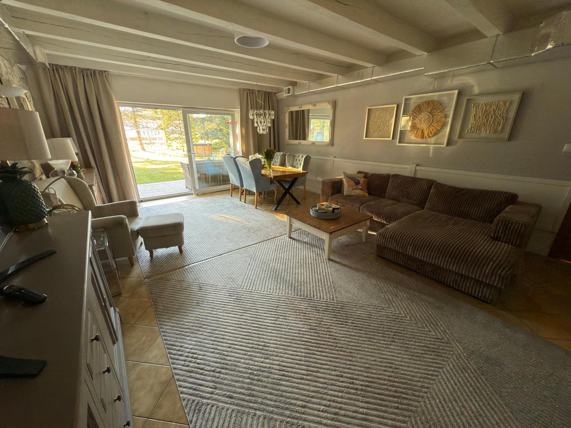 Rowy Luxury Villa Buitenkant foto
